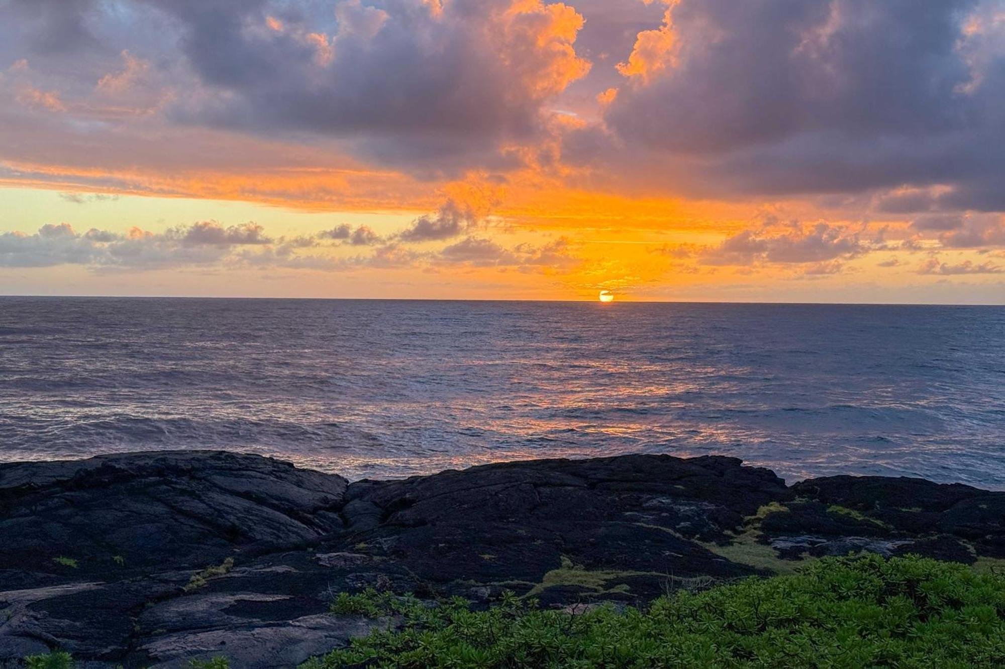 Direct Oceanfront, Big Island Home Keaau Exteriör bild